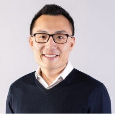 Tony Xu headshot